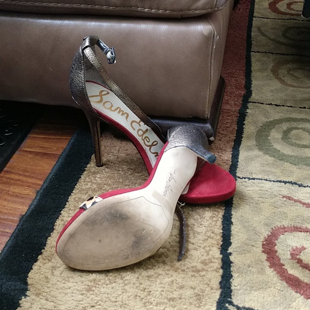 Shoes - Picture 2 of 2